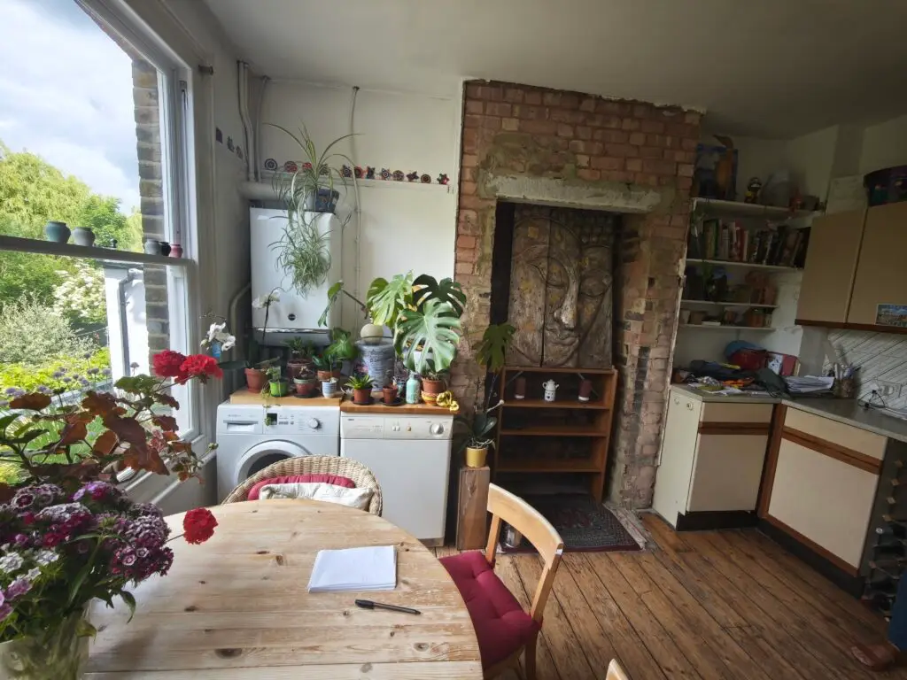 London N10 kitchen before renovation