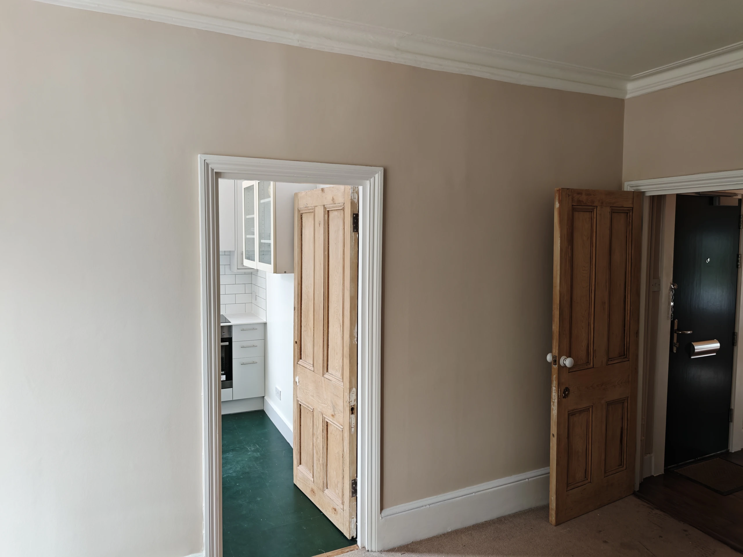 London W9 — Freshly decorated interior