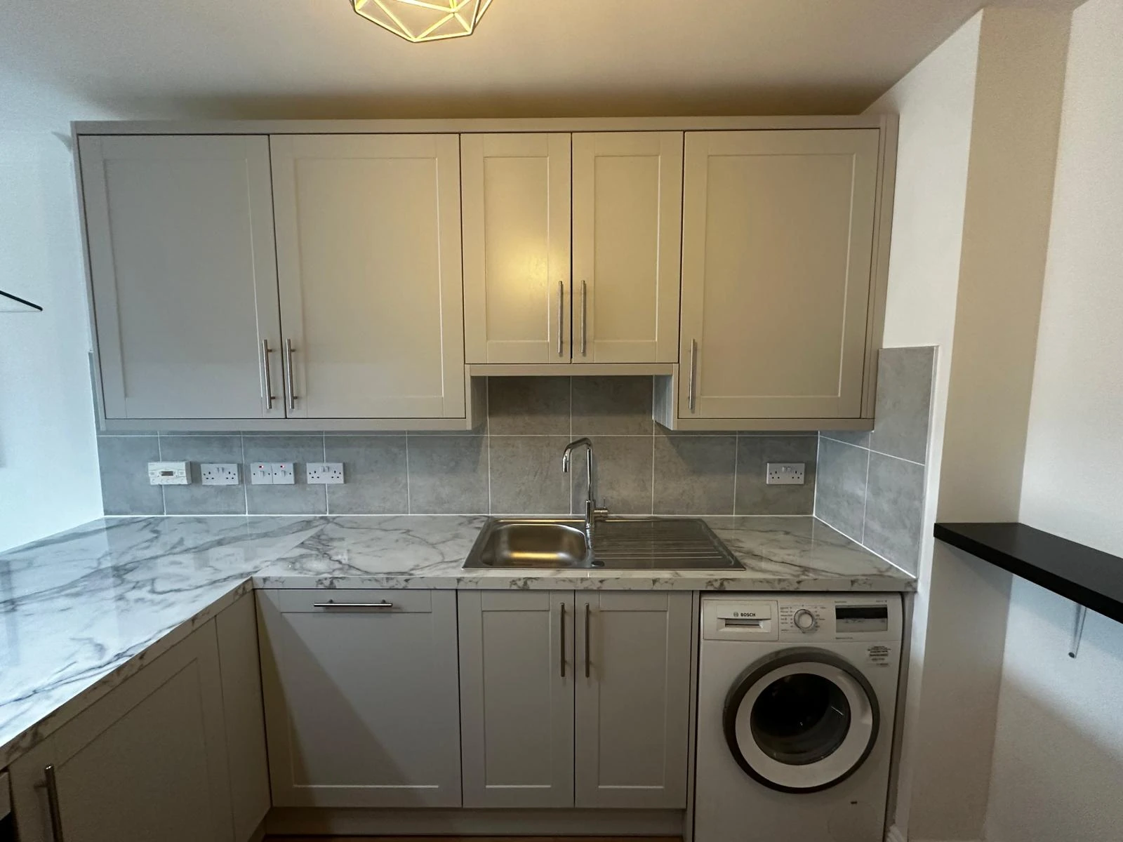 London E1 — Kitchen & wall removal