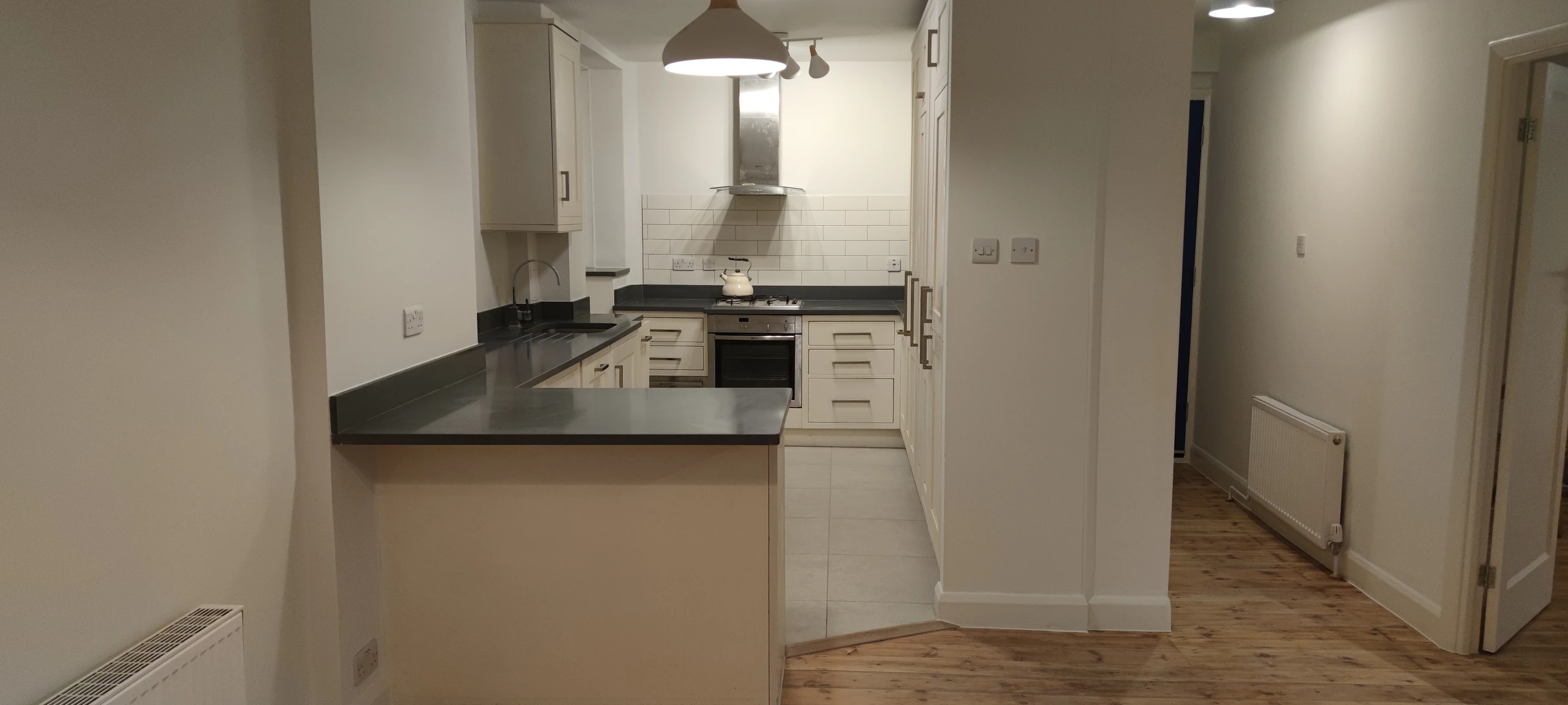 London N1 — Kitchen and hallway