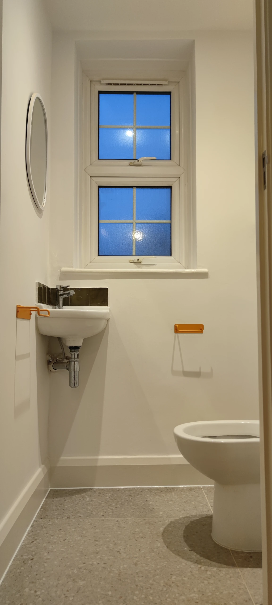London N1 — The separate WC