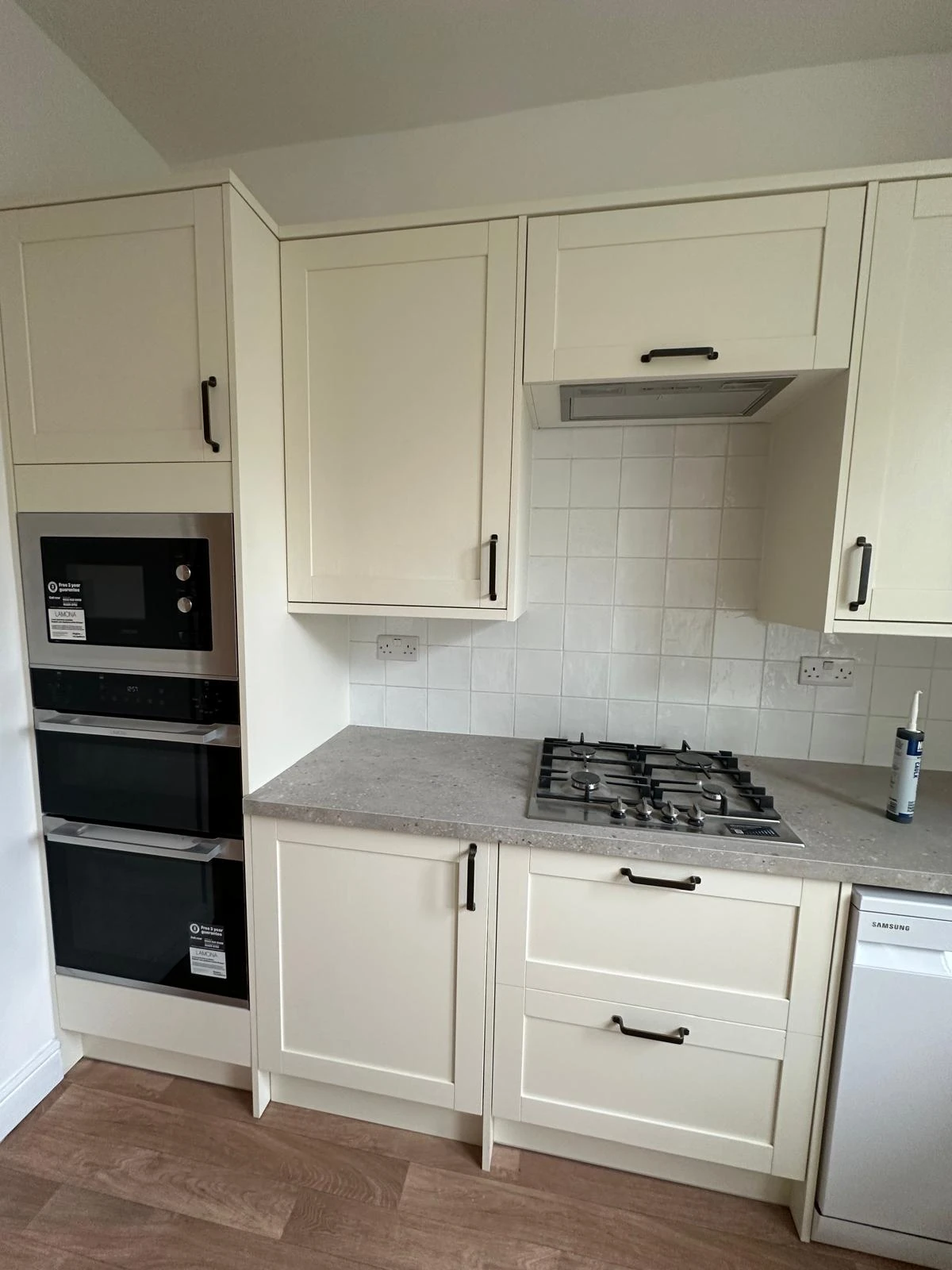 London N3 — Kitchen cabinetry and integrated ovens